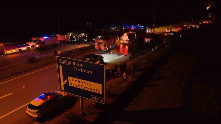 Rize’de 3 kişini hayatını kaybettiği, 4 kişinin ise yaralandığı kaza yeri havadan görüntülendi