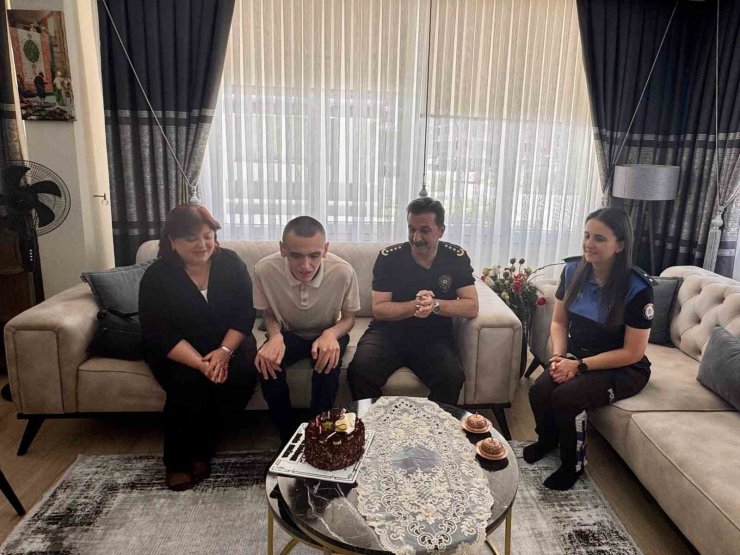 Emir Buğra’ya anlamlı doğum günü sürprizi