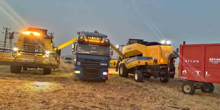 Araban Ovası’nda hububat hasadı devam ediyor