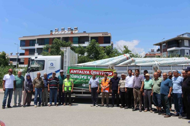 Büyükşehir’den Gazipaşalı üreticilere naylon desteği