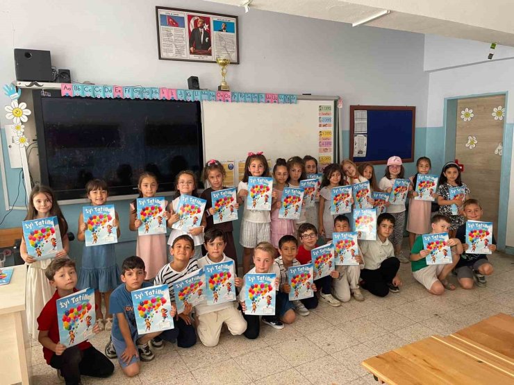 Bilecik’te 38 bin 809 öğrenci karne sevinci yaşadı