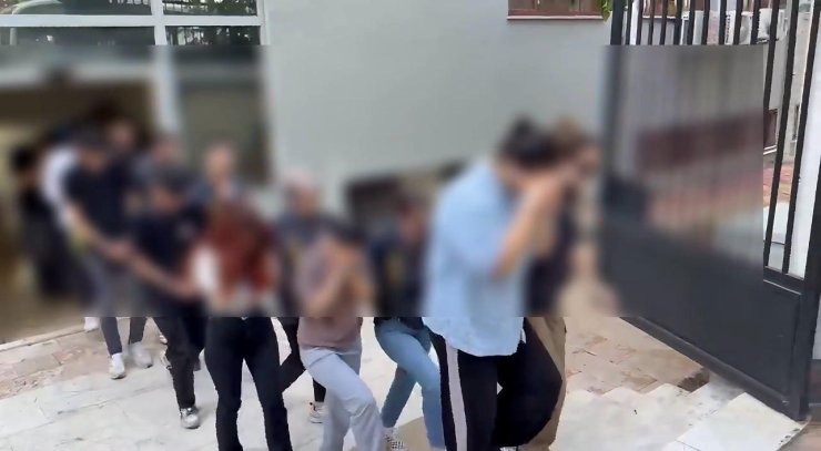 Diyarbakır’da yasa dışı bahis operasyonu: 6 milyarlık işlem hacmi tespit edildi, 24 kişi tutuklandı