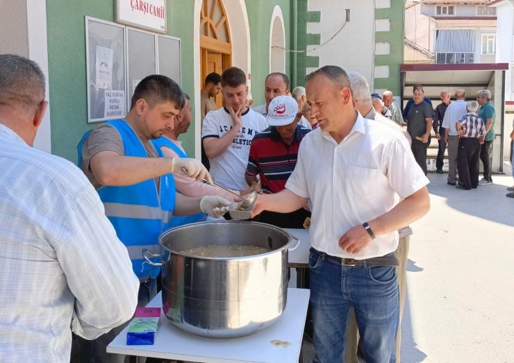 Hisarcık İlçe Müftülüğü’nden aşure ikramı