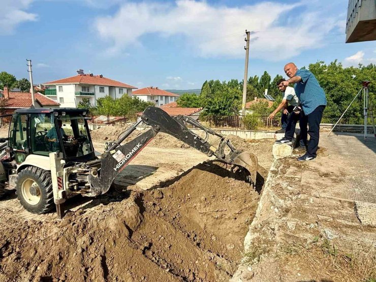 Hisarcık’ta Halk Ekmek Fabrikası için ilk kazma vuruldu