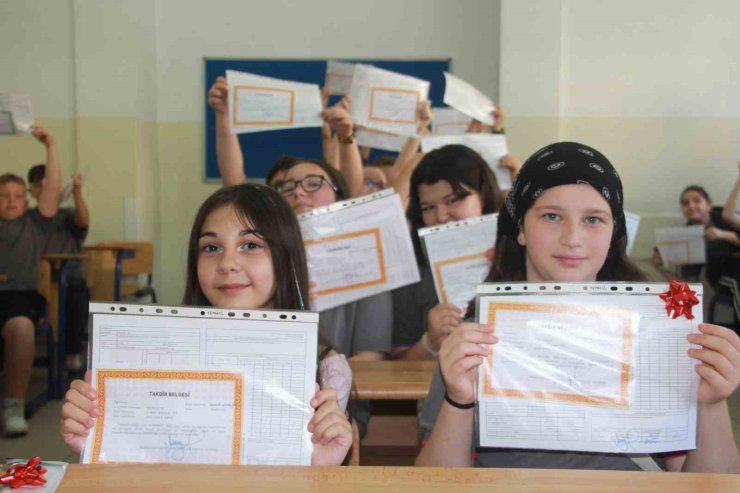 Ordu’da 123 bin öğrencinin karne heyecanı