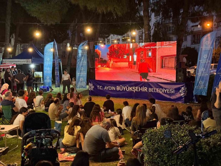 Aydın Büyükşehir Belediyesi’nin açık hava sinema etkinlikleri sürüyor