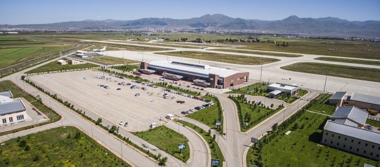 Erzurum Valiliği’nden, havalimanı açıklaması