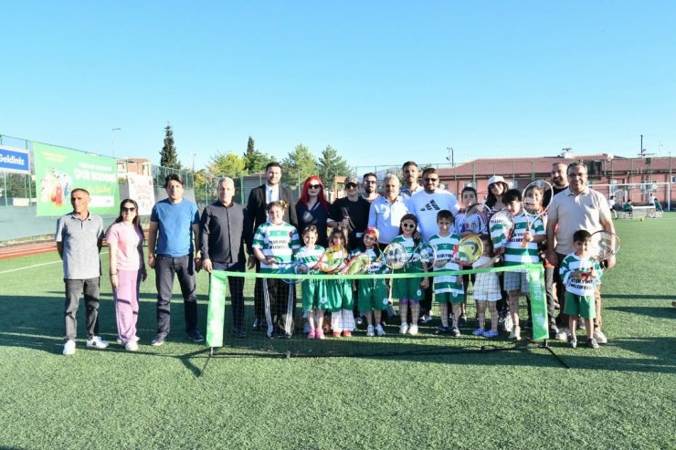 Yeşilyurt’ta yaz spor okulları ve spor akademisi coşkuyla açıldı