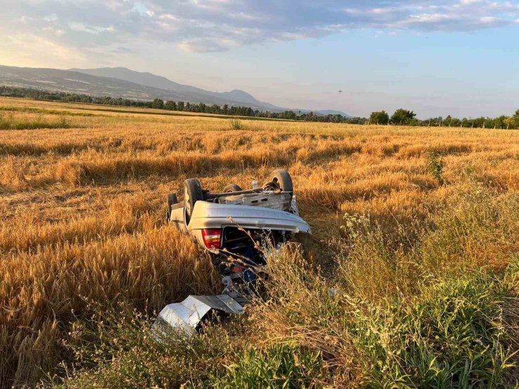Bolu’da tarlaya uçan otomobil hurdaya döndü: Sürücü kayıplara karıştı