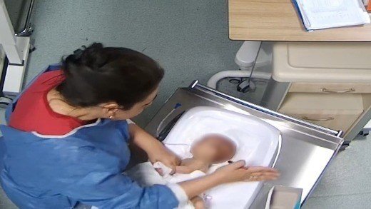Kahramanmaraş’ta bebeğe şiddet davasında eski hemşirenin tutuklu yargılanmasına devam edilecek