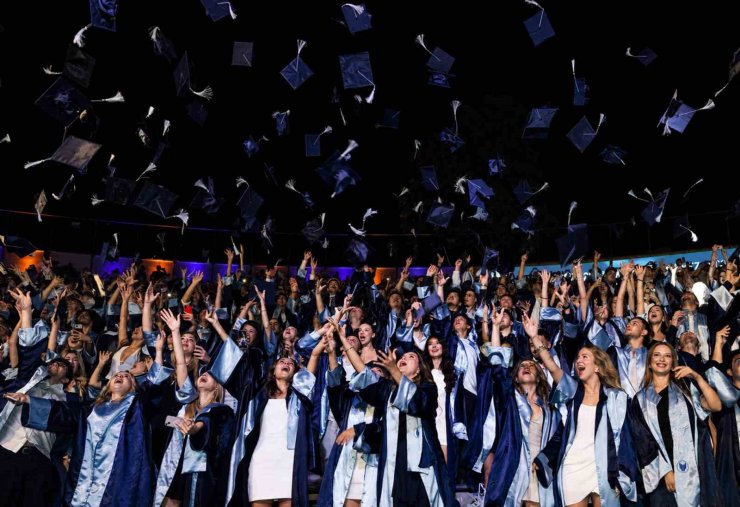 Yaşar Üniversitesi’nde mezuniyet coşkusu