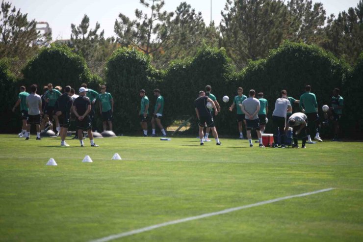 İlhan Palut: "Bugün itibarıyla 5 ana transfer yapmak istiyoruz"
