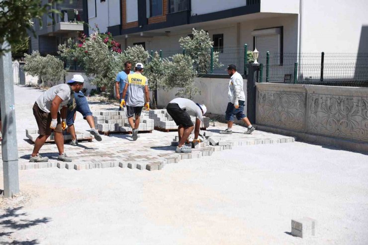 Didim’de yol çalışmaları devam ediyor