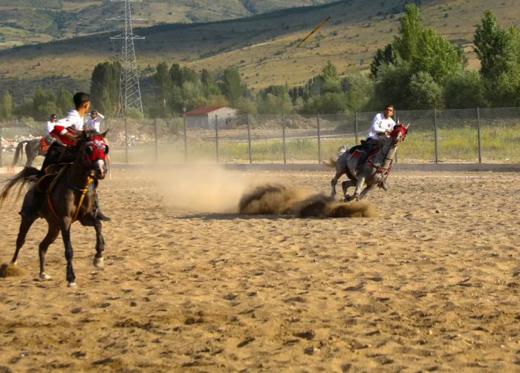 Bayburt’ta ciritçiler 15 Temmuz için sahaya çıktı