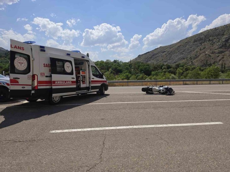 İspir’de motosiklet kazası: 1 Yaralı