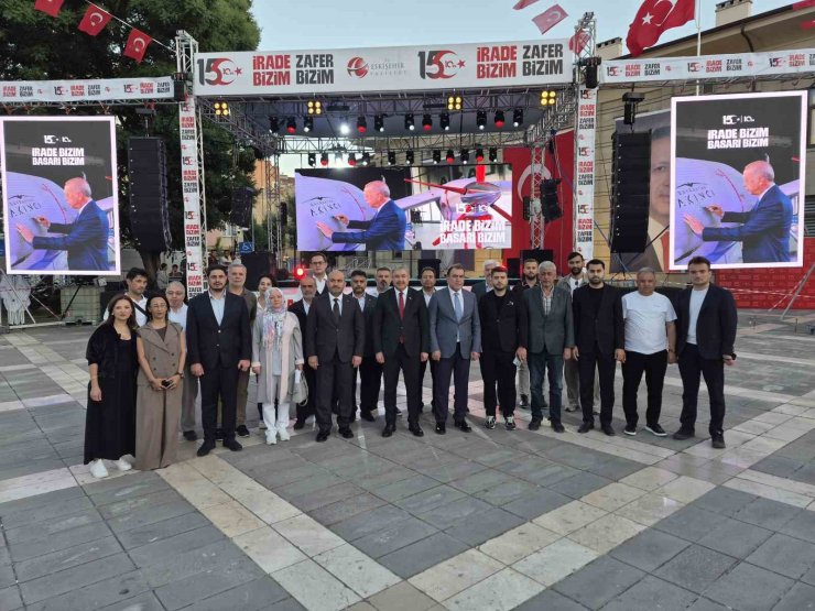 Eskişehir Valisi Yılmaz: "Yarın saat, akşam bu meydan inşallah dolup taşacak"