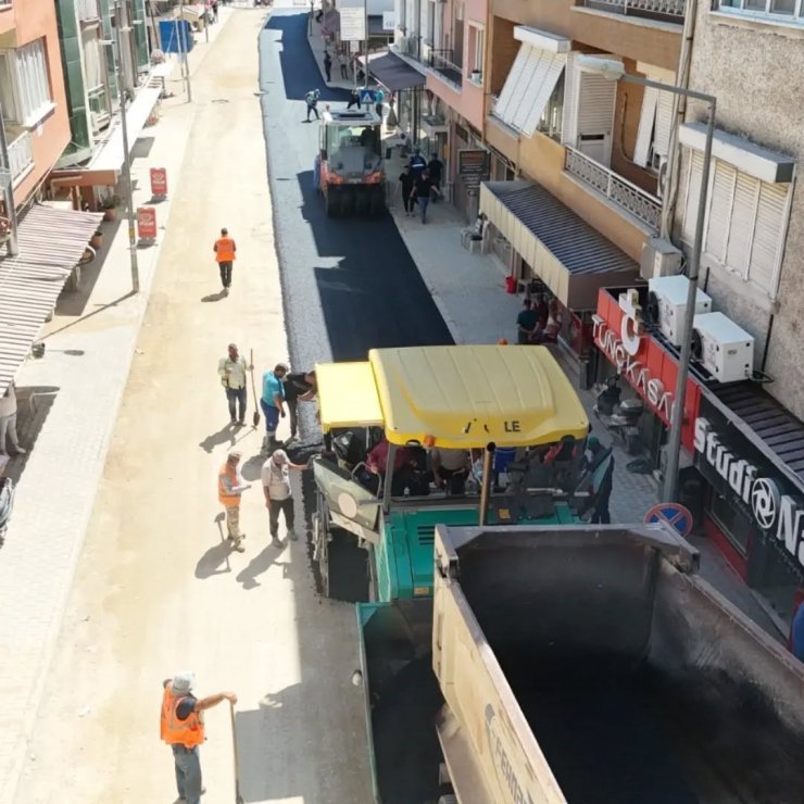 Yenipazar’da sıcak asfalt çalışmaları hız kesmiyor