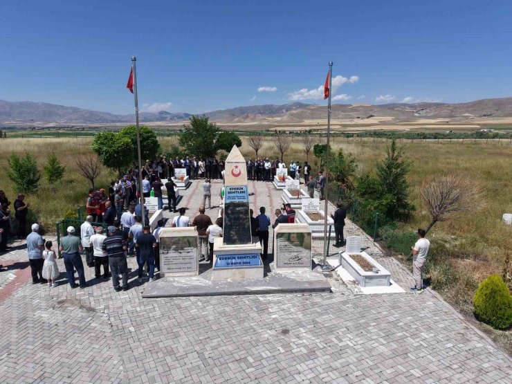 Edebük Şehitliği’nde 15 Temmuz anması