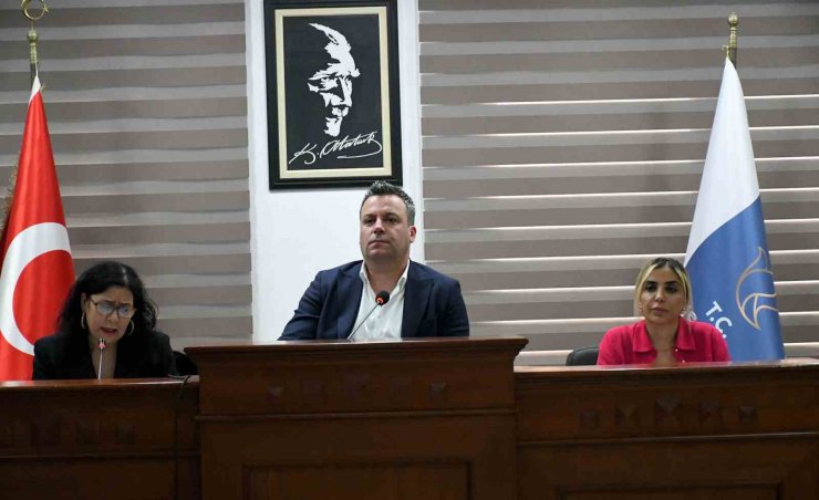 Başkan Vekili Demirtaş: "Özer Türk Stadı’ndaki süreç resmi teknik raporlar doğrultusunda yürütülüyor"