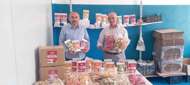 Develi’de kurutulan meyveler yıl boyu tüketiliyor