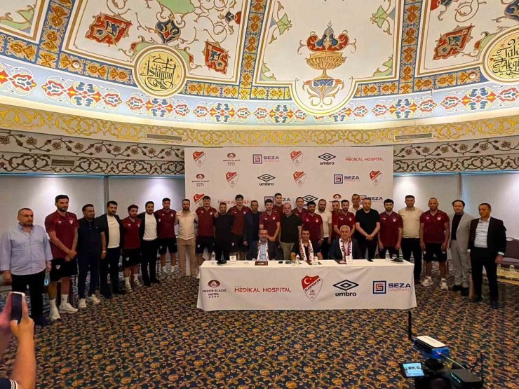 Elazığspor’da imza töreni düzenlendi