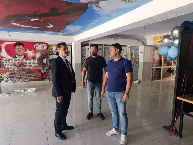 Bolvadin’de ki okullarda bakım ve onarım çalışmaları sürüyor