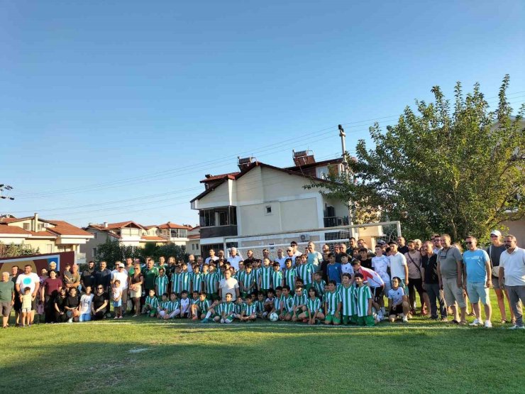 Köyceğiz Muğlaspor Futbol Okulu törenle açıldı