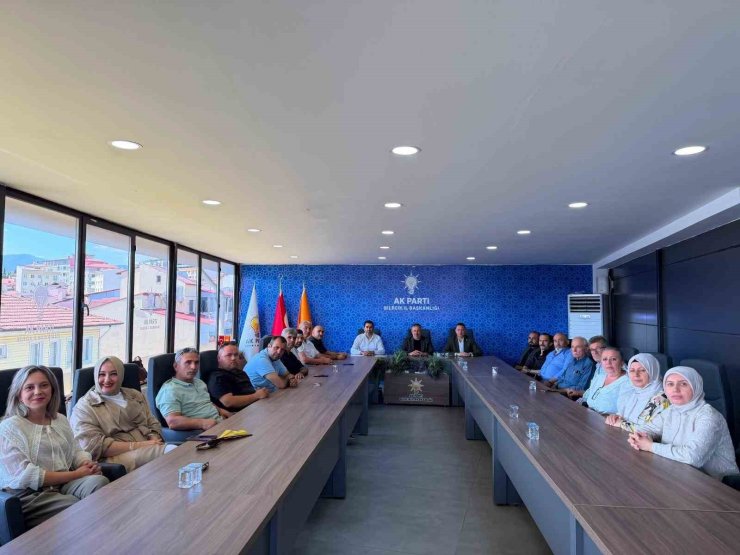 AK Parti sivil toplum kuruluşlarıyla bir araya geldi