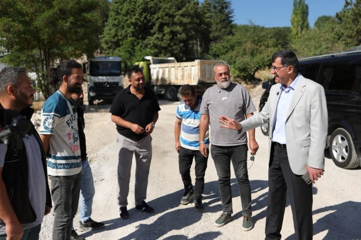Başkan Kahveci, 30 Ağustos Mahallesi’ndeki çalışmaları yerinde inceledi