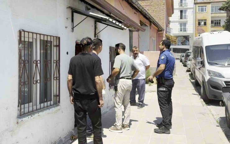 Aksaray’da bir kişi arkadaşı tarafından evinde ölü bulundu