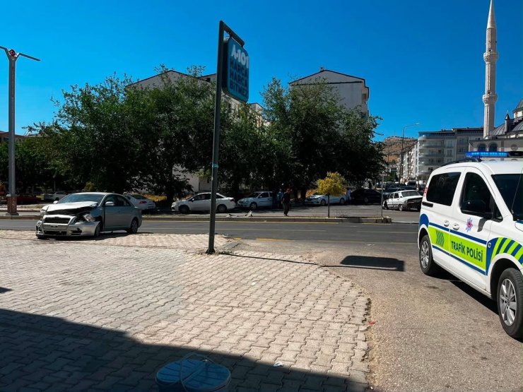 Elazığ’da trafik kazası: 3 yaralı