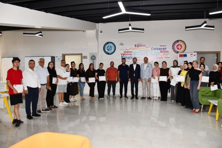 PACE Projesi kursiyerleri sertifikalarını aldı