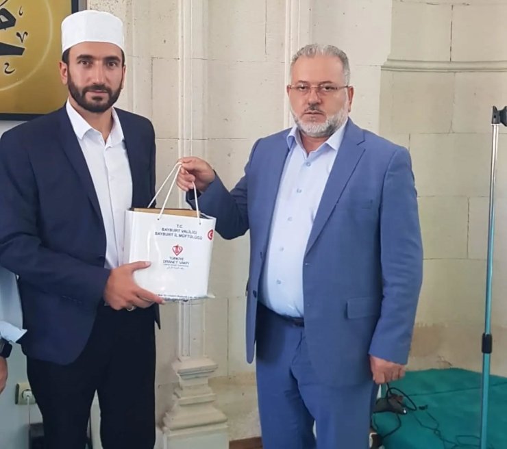 Bayburt’ta ezanı güzel okuma ve hutbe sunumu yarışmalarında il birincileri belirlendi