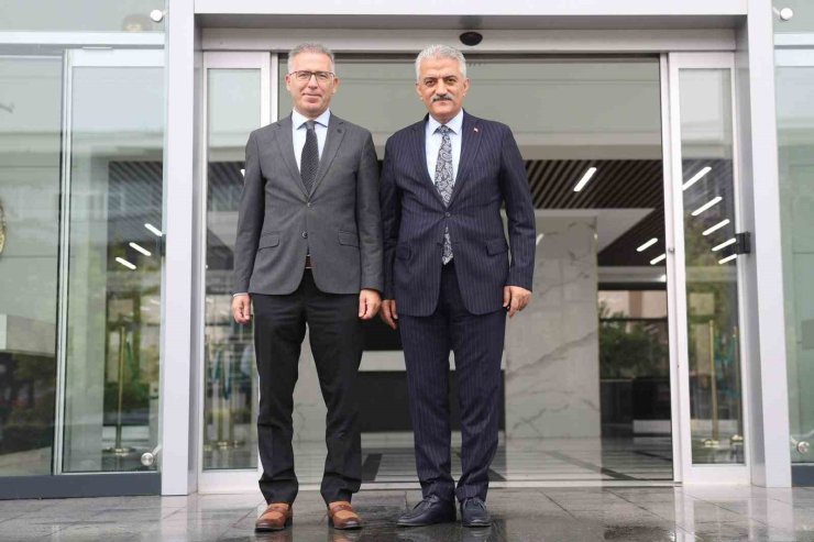 Vali Makas’tan Başsavcı Ünalan’a hayırlı olsun ziyaretinde bulundu
