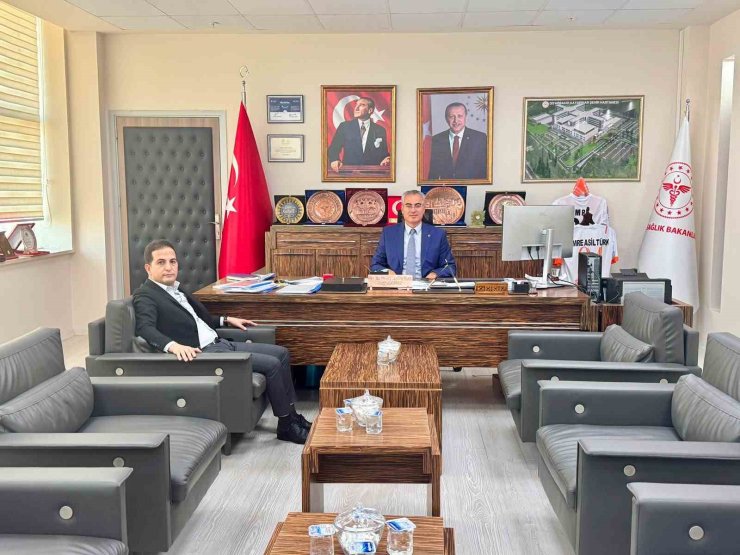 Başkan Aküzüm, sağlık çalışanlarının sorunlarını İl Sağlık Müdürü Asiltürk’e iletti