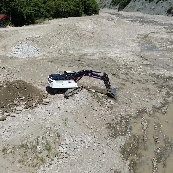Sinop’ta muhtemel sel ve taşkınlara karşı "dere ıslahı" mesaisi