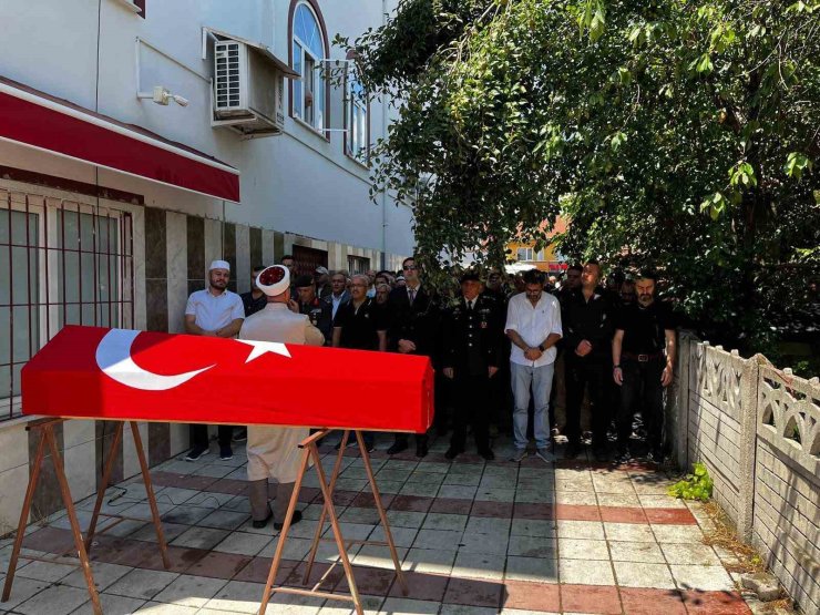 Bolu’da Kıbrıs gazisi son yolculuğuna uğurlandı