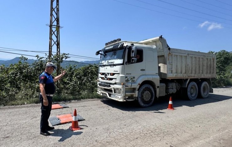 Ordu’da ağır tonajlı araç denetimi: 11 araca ceza