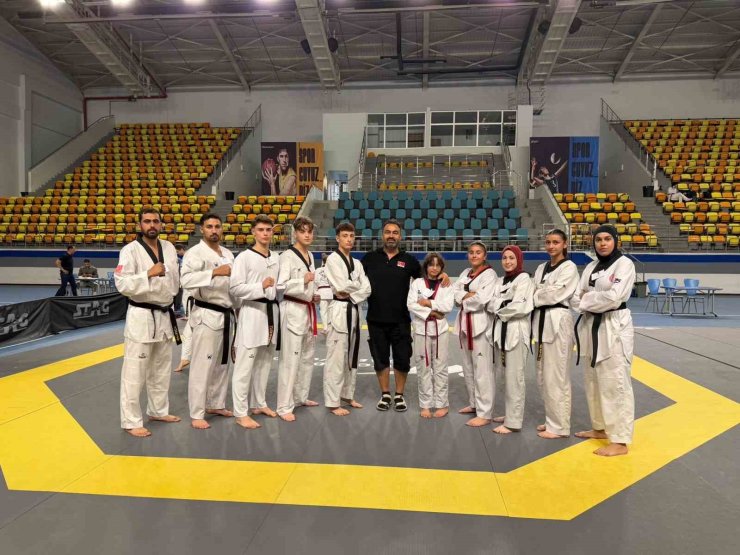 TaeKwonDo terfi sınavında YayTanSay’dan 10 sporcu başarılı oldu
