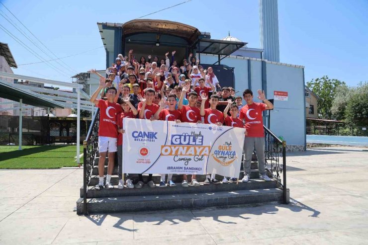 Canik’te çocuklar camilere akın ediyor