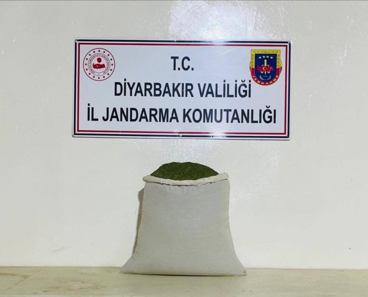 Diyarbakır’da 144 kilo esrar ele geçirildi