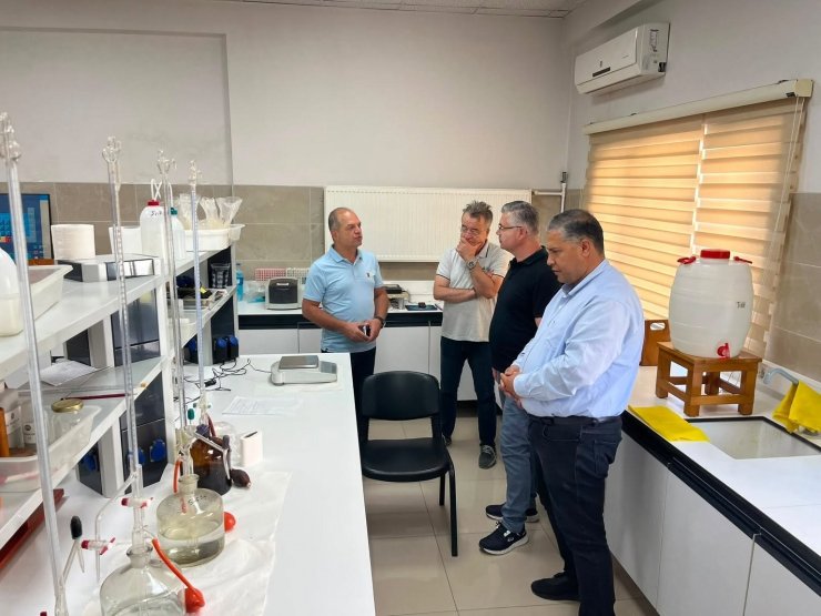 Manisa’daki tarımsal analiz laboratuvarının çalışmalarına sıkı takip