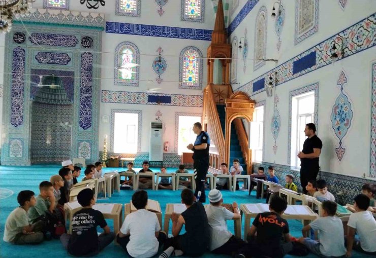 Polislerden çocuklara hayat kurtaran bilgiler