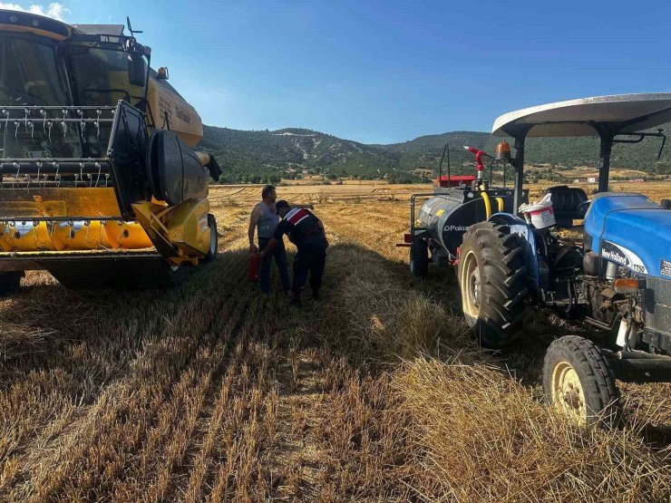 Bilecik’te biçerdöver operatörlerine yangın eğitimi