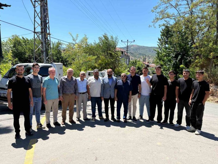 AK Parti Merkez İlçe Teşkilatı Yeniköy’de vatandaşlarla buluştu