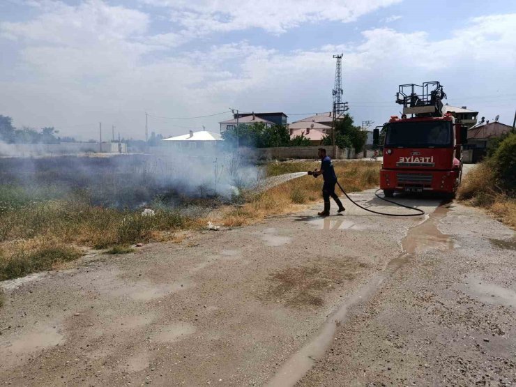 Van’da itfaiye son 10 günde 239 yangına müdahale etti