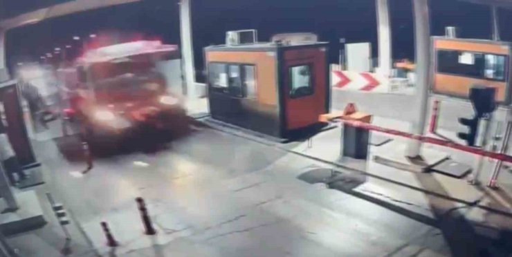 Göcek Tüneli işletmesinden "orman yangınlarıyla mücadelede görev yapan araçlardan tünel ücreti istendiği" iddialarına yalanlama