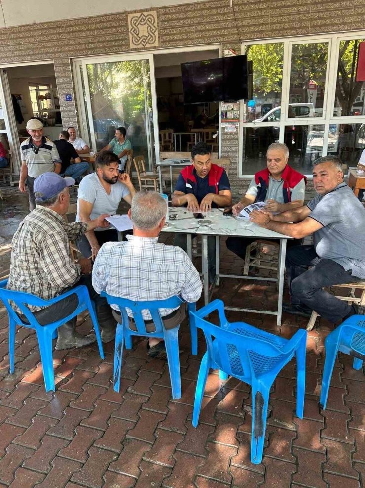 Köşk’te incir üreticilerine ilekleme ve hasat eğitimi