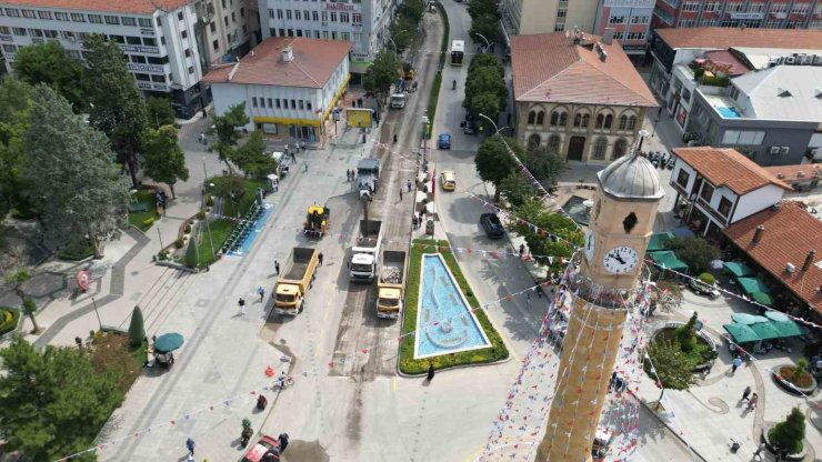 Çorum’un en işlek cadesi yenileniyor