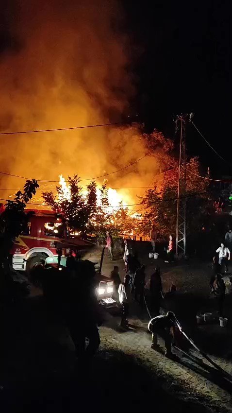 Baba oğlun evi yangında kül oldu